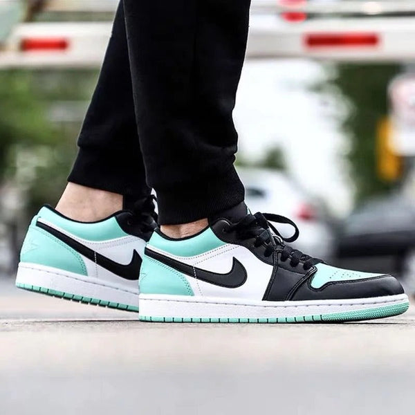Tênis Air Jordan 1 Low OG Esmerald Toe Preto/Verde Água